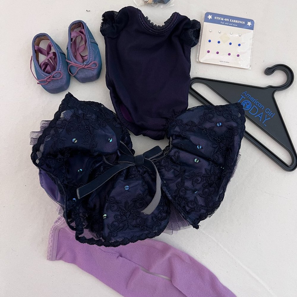 American Girl, Marisol's Spotlight Outfit